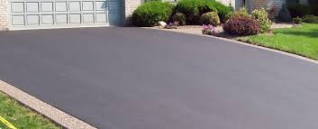 Best Driveway Pressure Washing  in Petersburg, IL